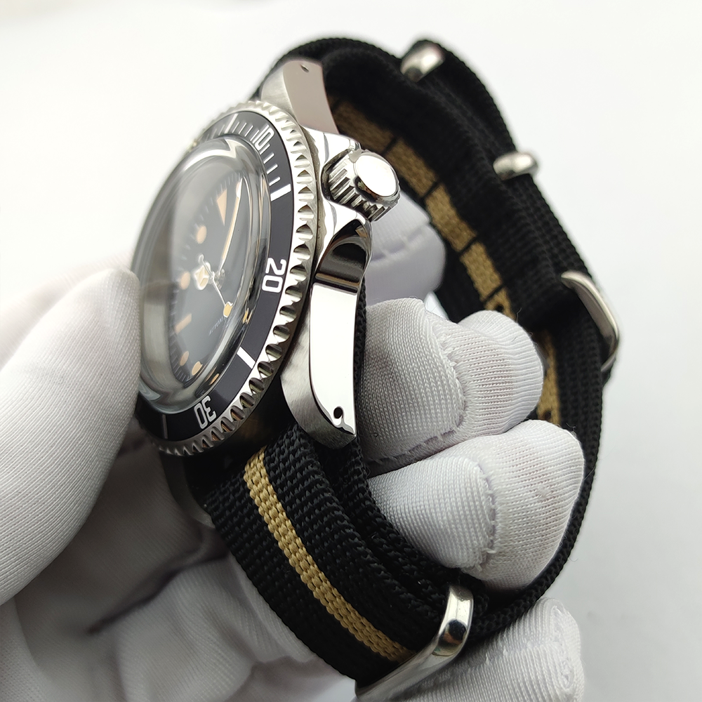 Vintage Diver Automatic Watch  - Tropic Strap Vintage บทวิจารณ์และราคา