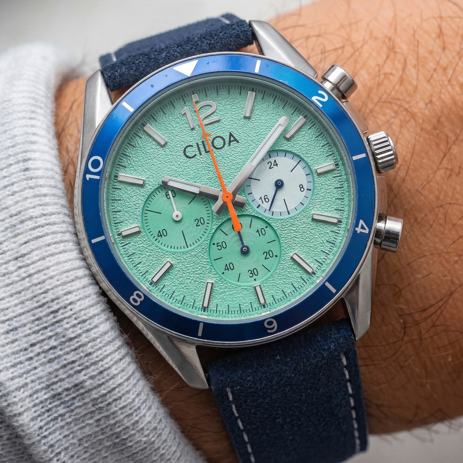 CILOA Men's Chronograph Watch  - Suede Strap Watch บทวิจารณ์และราคา
