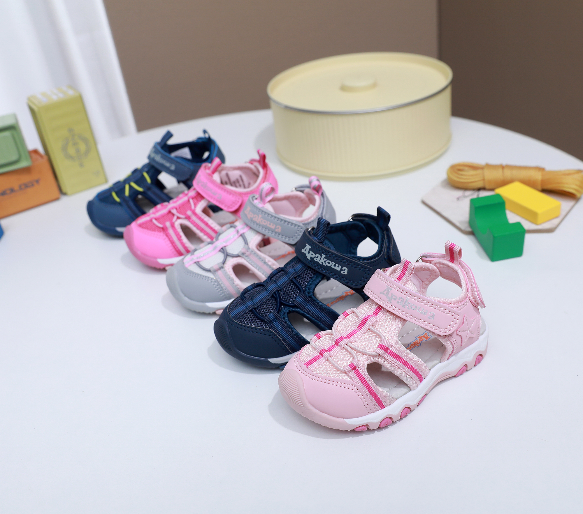 New Summer Children's Closed-T - Sport Loop Velcro บทวิจารณ์และราคา